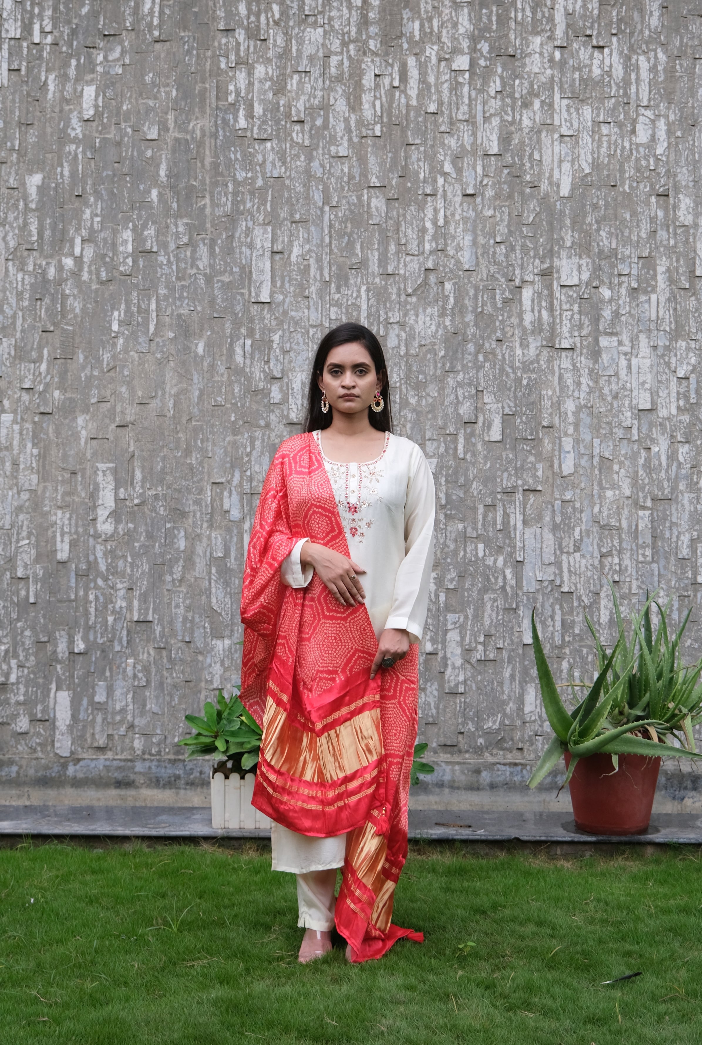 White Russian Silk with Gajji Silk Dupatta