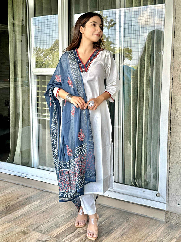 White Cotton Dupatta Set