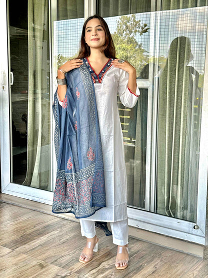 White Cotton Dupatta Set