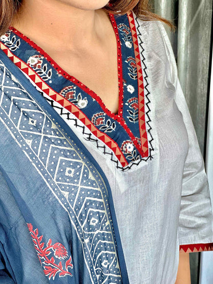 White Cotton Dupatta Set