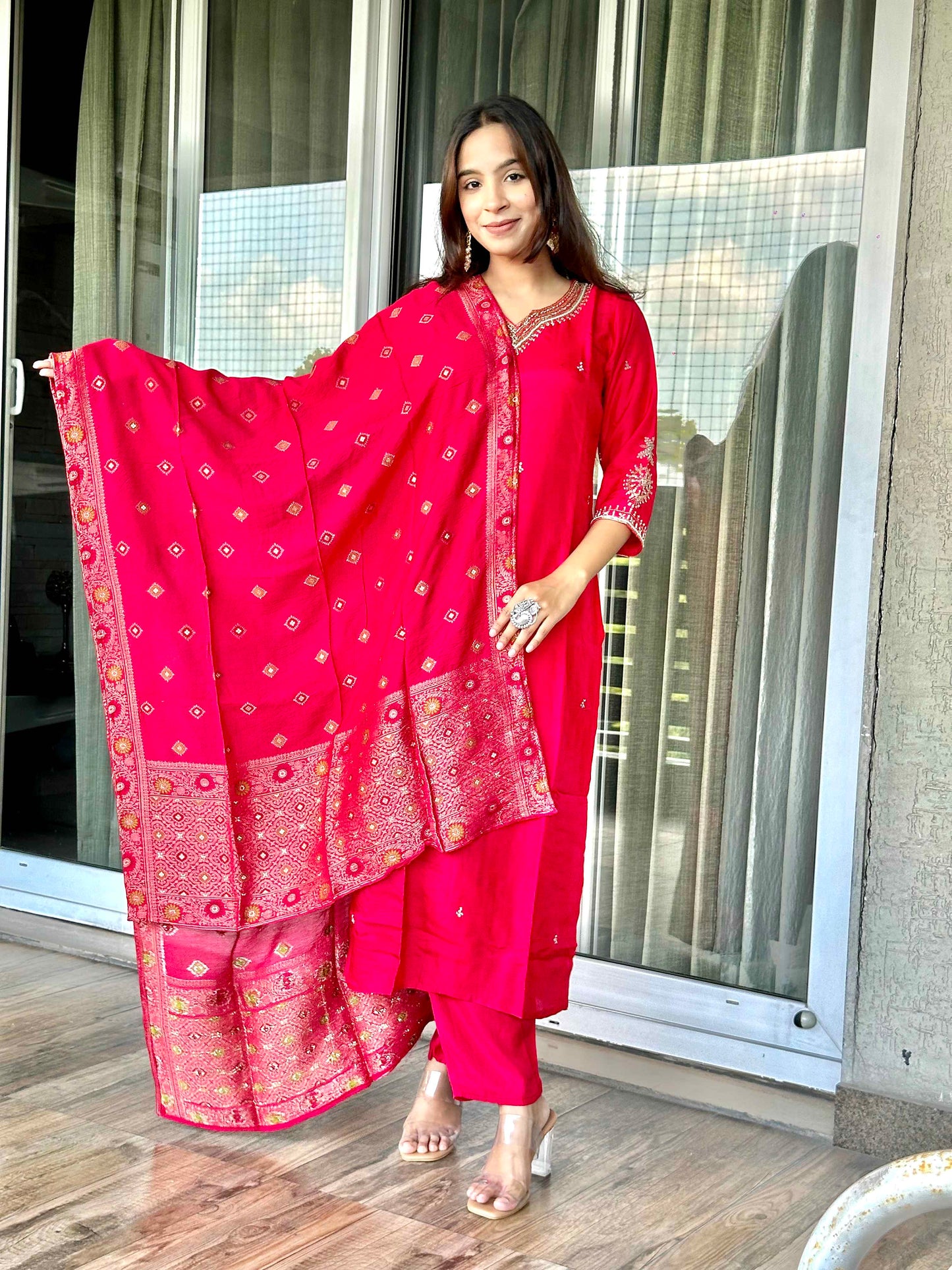 Red Dola Silk Dupatta set