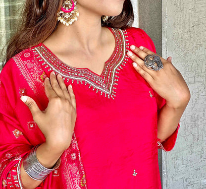 Red Dola Silk Dupatta set