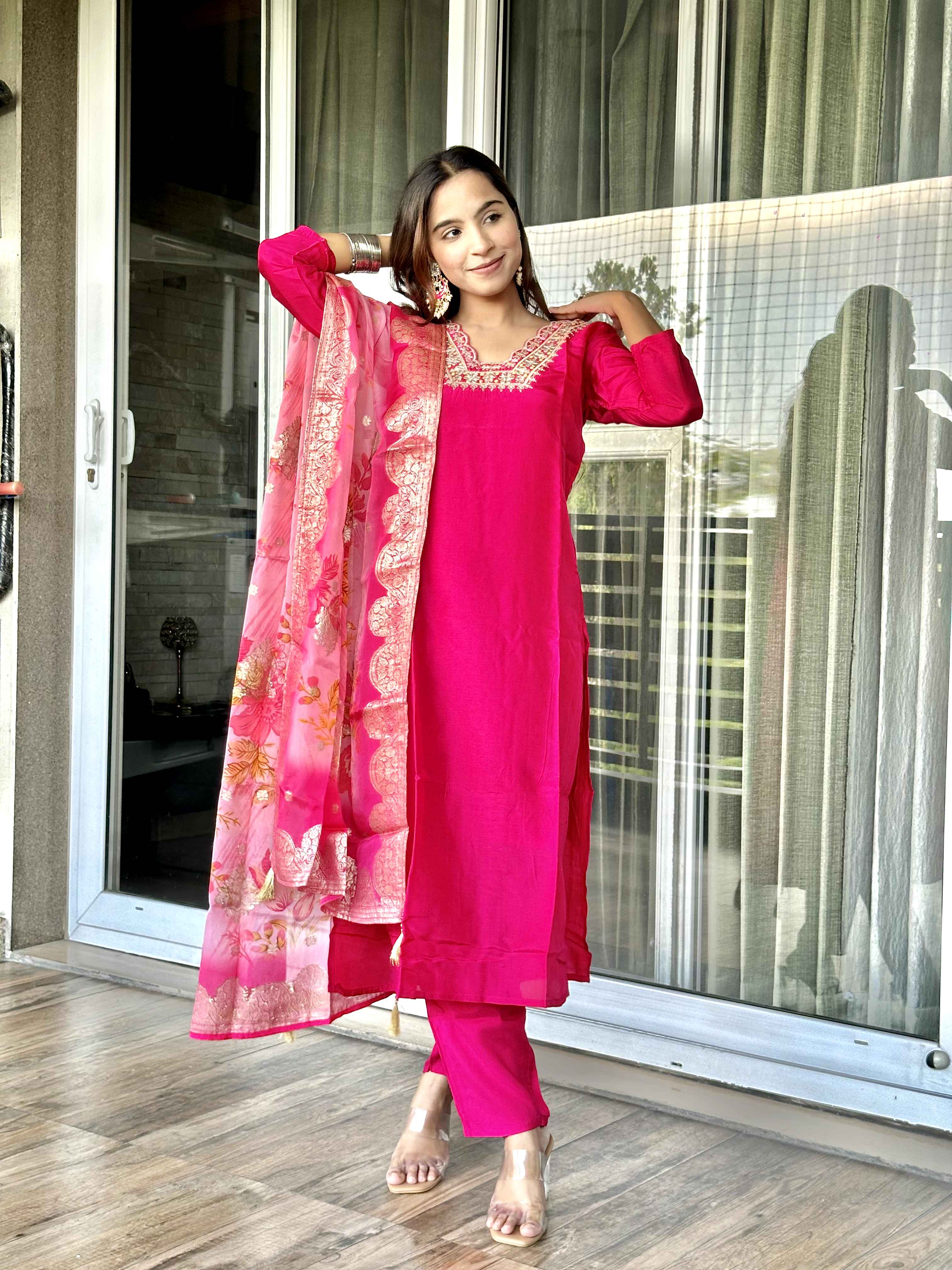 Rani Muslin Kurta Pant With Dupatta