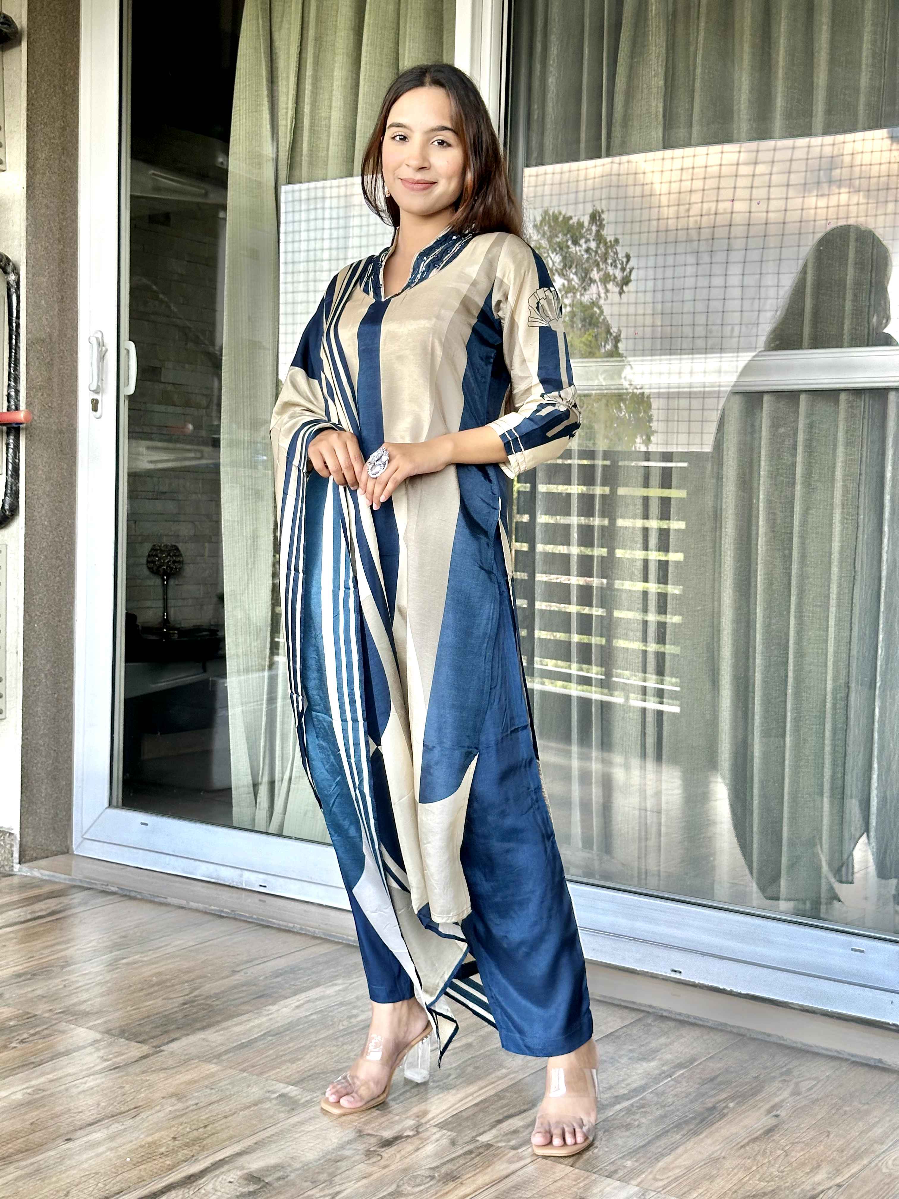 Blue Russian Silk Kurta Pant with Muslin Dupatta set