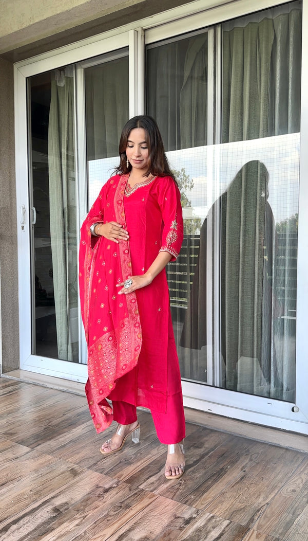 Red Dola Silk Dupatta set