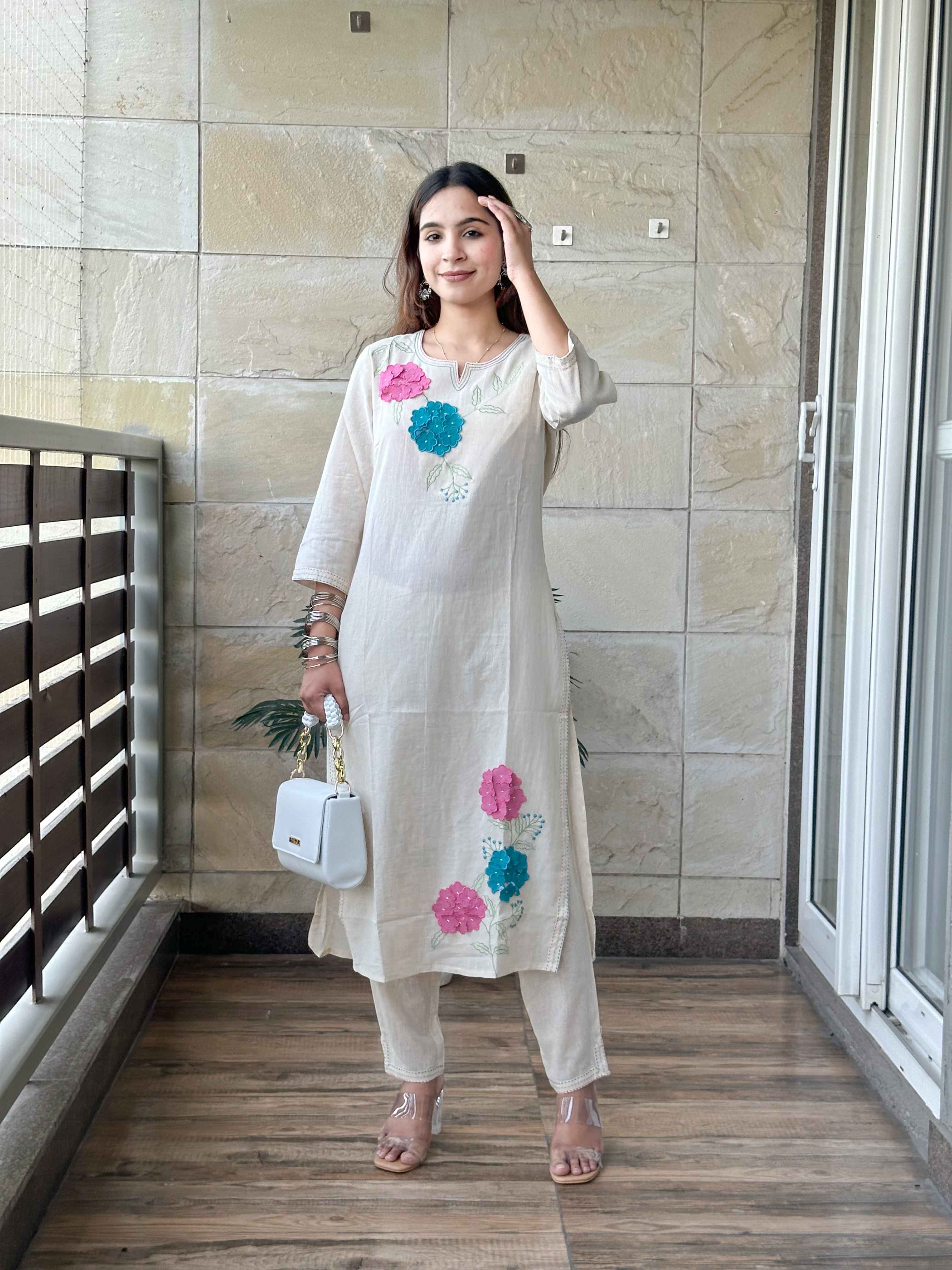 Off White Flex Cotton Kurta Pant Set