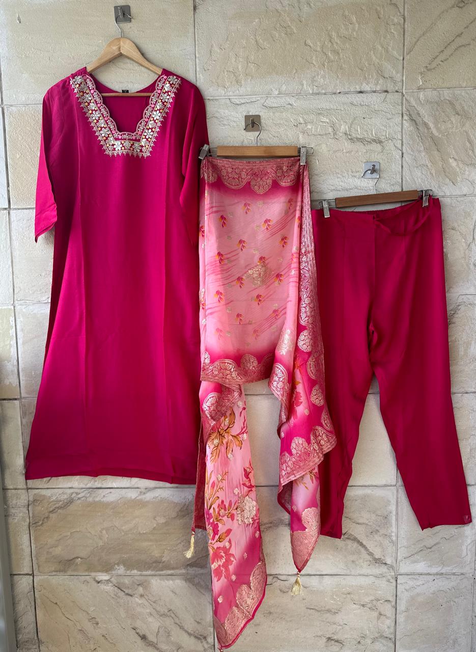 Rani Muslin Kurta Pant With Dupatta